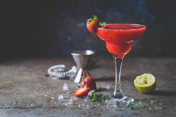 Zesty Mocktails Made Easy with Margarita Syrup