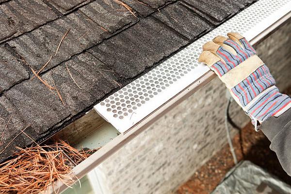 Why Grapevine Homeowners Choose Professional Gutter Installation