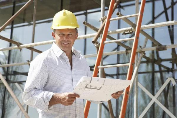 Avoiding Common Mistakes When Hiring Roofing Contractors