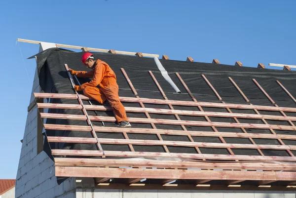 Houston Roofing Contractors: Maintaining Your Roof with Care