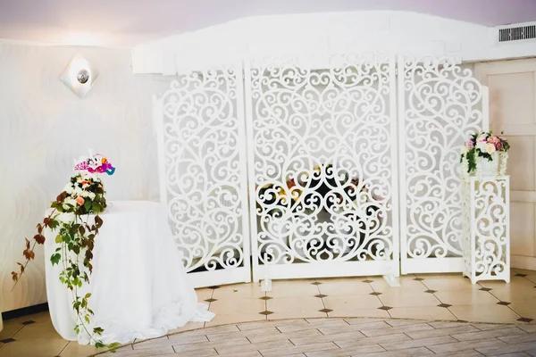 Essential Considerations for Wedding Washroom Rentals