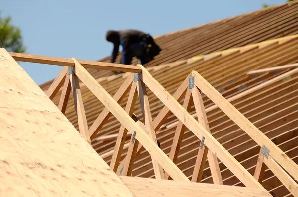 Factors Affecting Roof Replacement Duration in Greenville