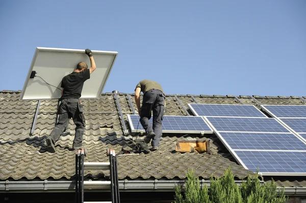 Why Edmonton Homeowners Are Switching to Solar Energy